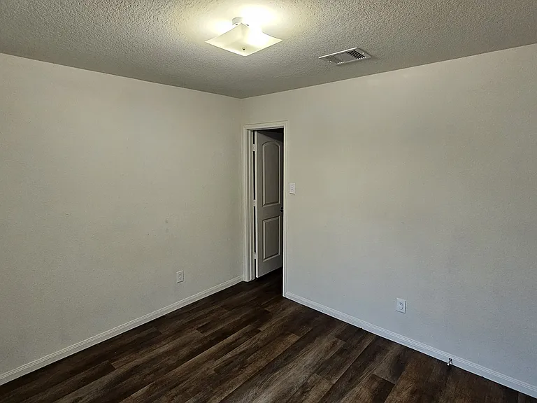 24053 Wilde Dr — Photo 14