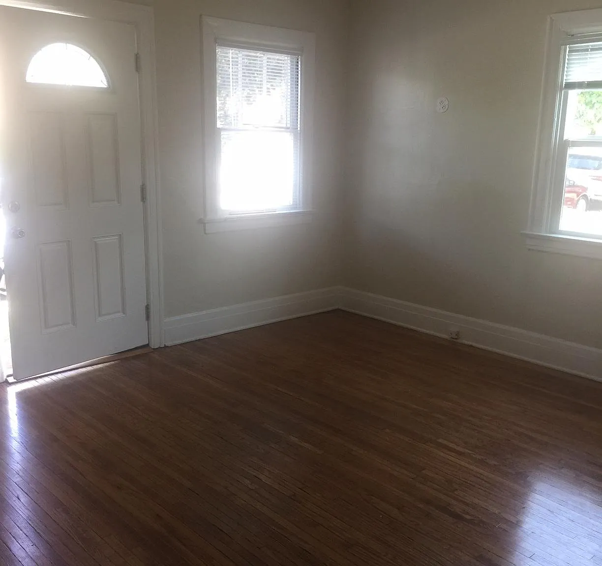 Studio, 480 sqft, $1,675 — Photo 2