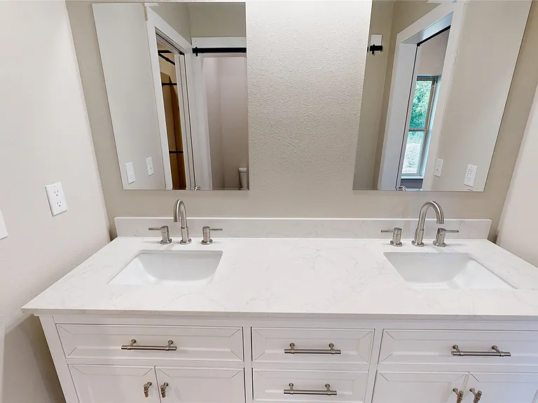 8761 S 4180th Rd — Photo 12