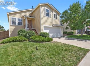 9786 Saybrook St, Highlands Ranch, CO 80126