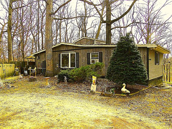 2nd image of 20915 W Walton Rd