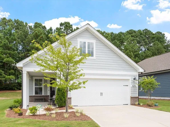 8212 White Star Dr, Fuquay Varina, NC 27526