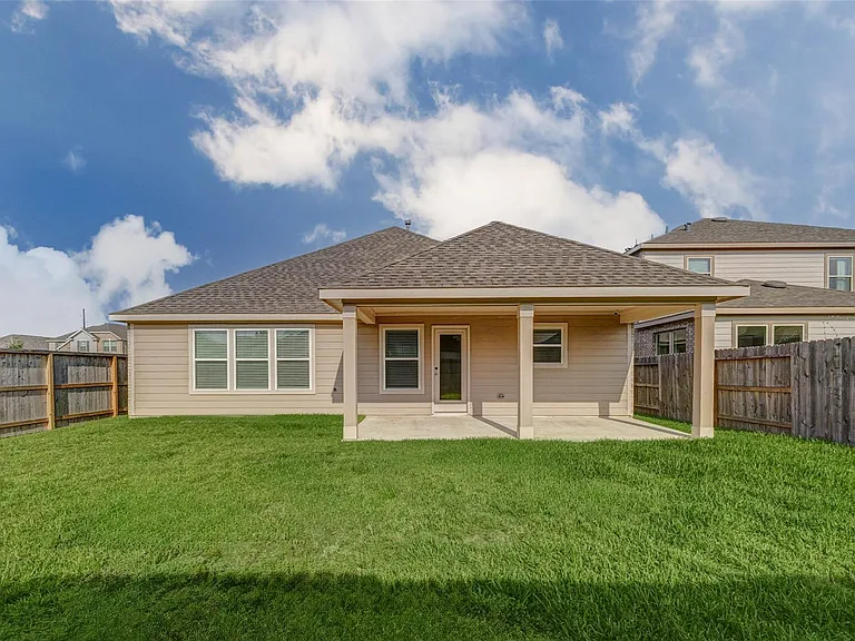 7706 Coral Key Dr — Photo 24