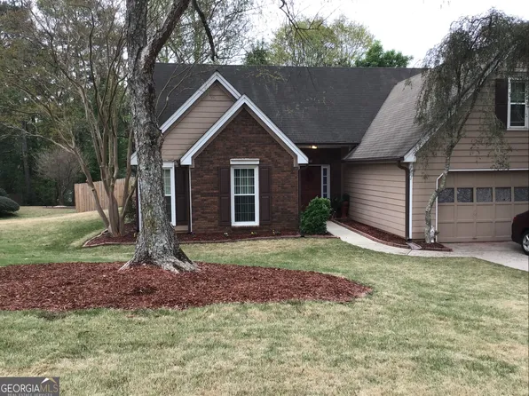 3221 Rock Creek Dr, Rex, GA 30273