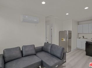 7705 Baird Ave, Reseda, CA 91335