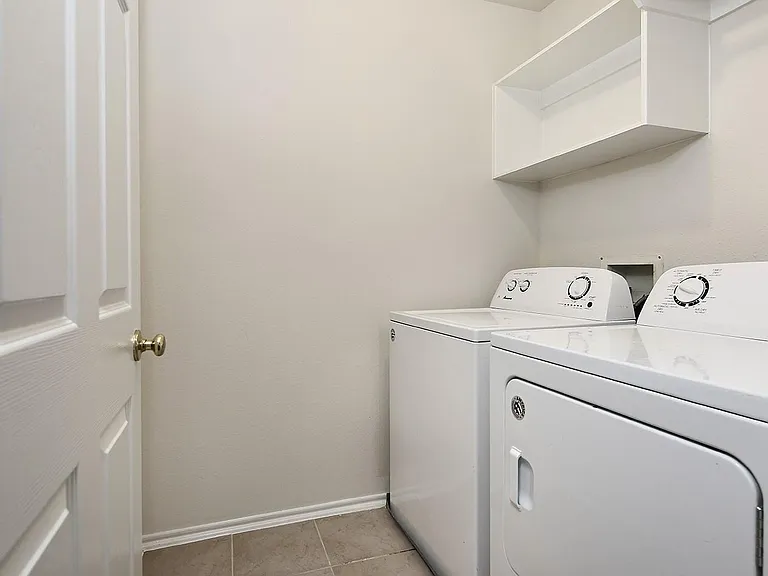 102 Blue Creek Ct — Photo 20