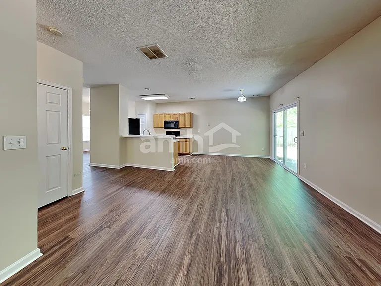 291 Beckenham Ln — Photo 7
