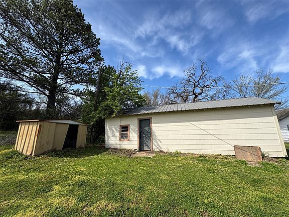 5th image of 3407 N 99th Hwy
