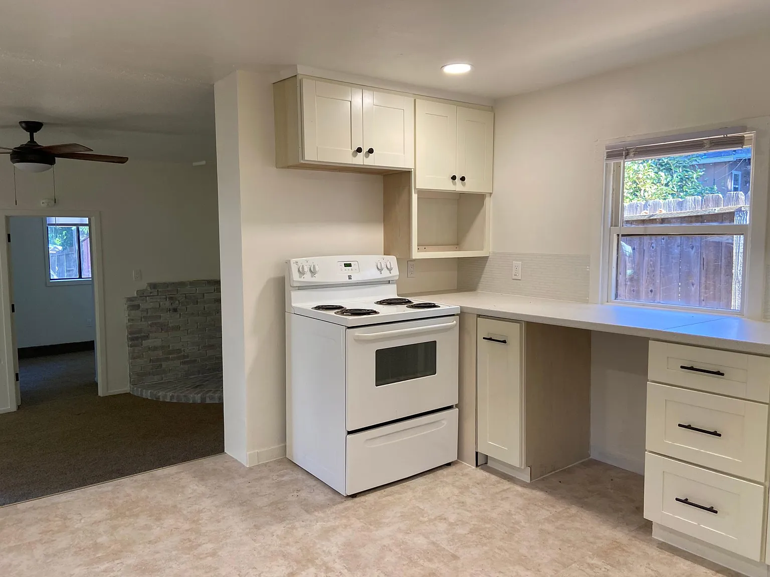 2 bed, 1100 sqft, $1,800 — Photo 4