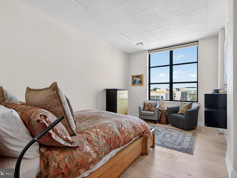 2020 12th St NW #Penthouse 03 — Photo 15