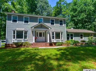 1917 Indian Hills Rd NW, Hartselle, AL 35640