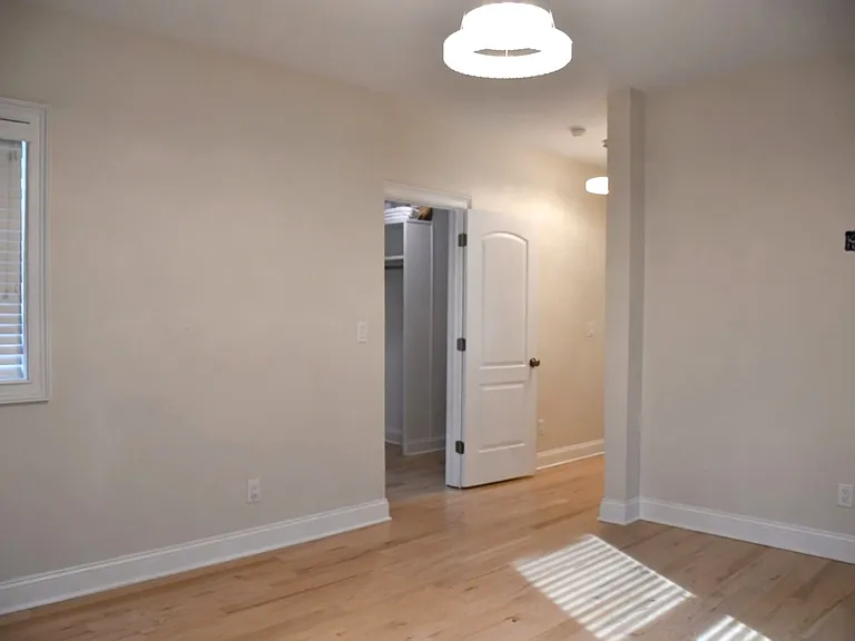 5 Lewis St — Photo 9