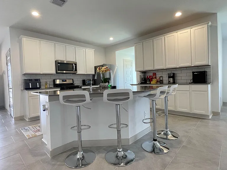 3902 Itzle Island Ct — Photo 19