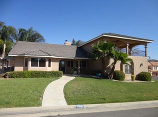 21981 Village Way Dr, Canyon Lake, CA 92587