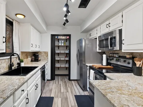 1705 Wild Horse Ln, Round Rock, TX 78681