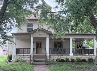 310 E Salem Ave, Indianola, IA 50125
