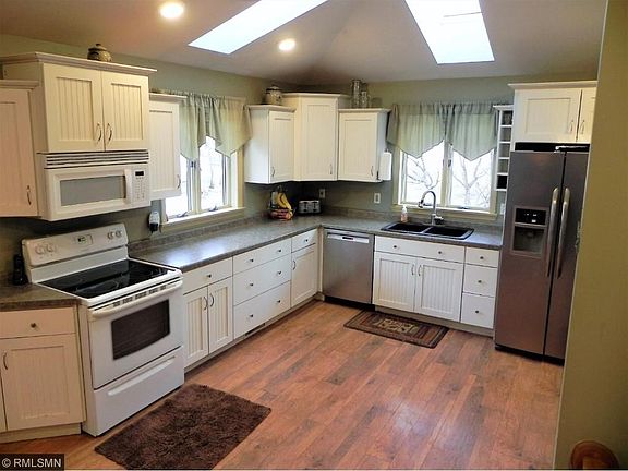 Plenty of room to navigate around this kitchen