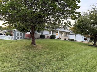 3097 Sedan Dr, Saint Louis, MO 63125