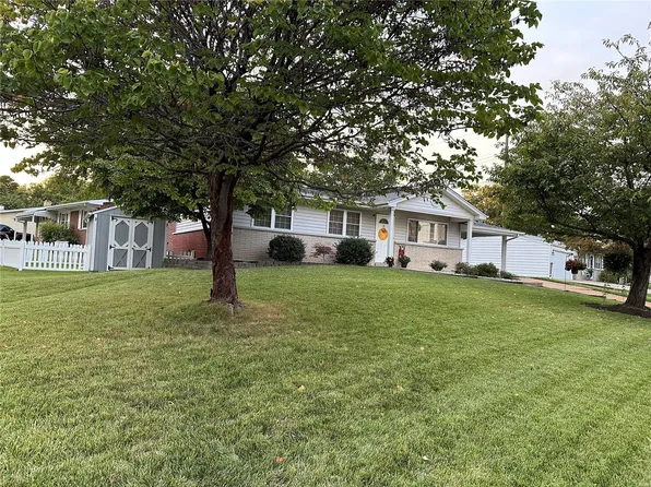 3097 Sedan Dr, Saint Louis, MO 63125