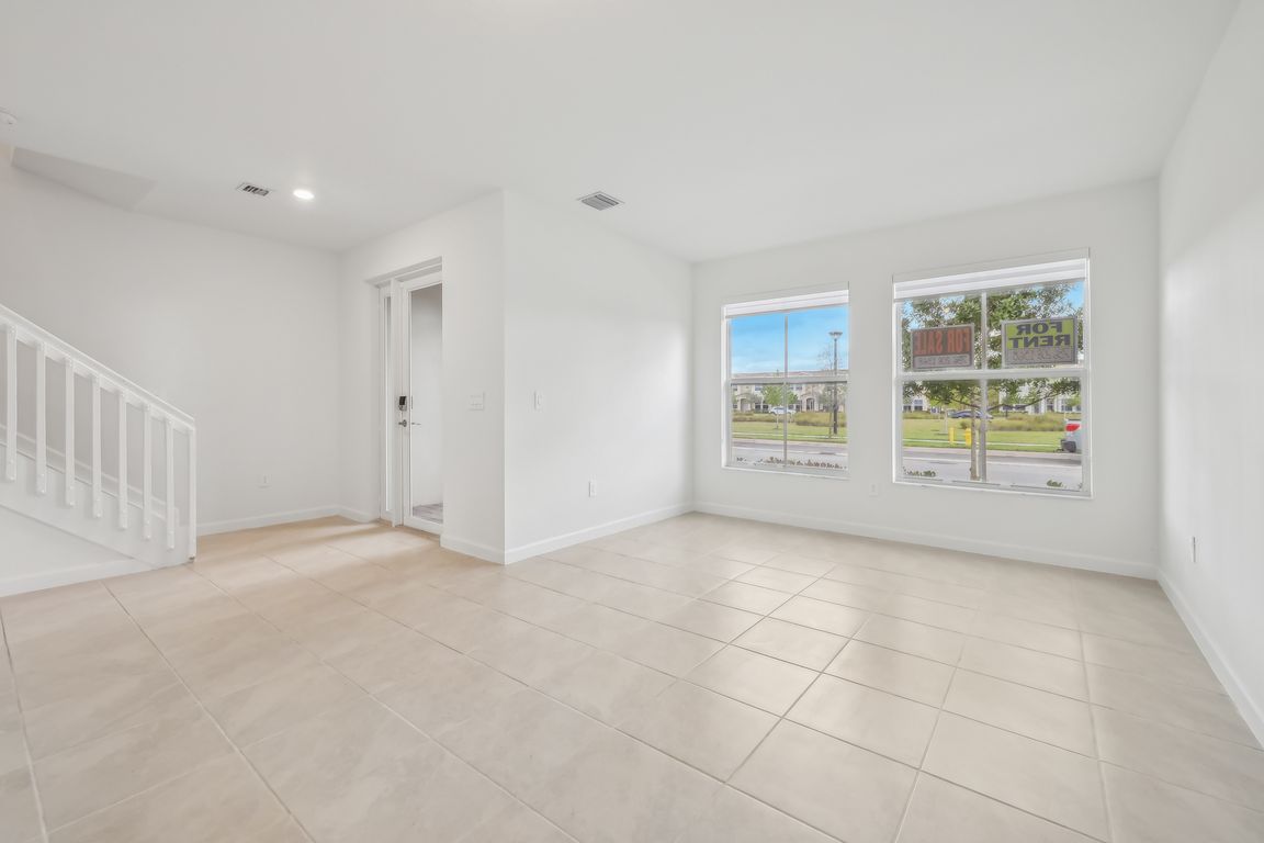 SW 148 Ave-005.jpg