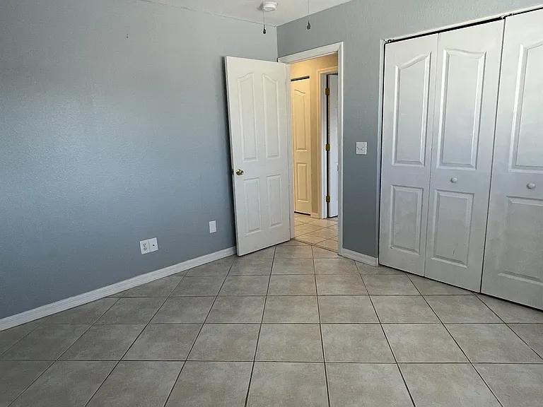 1602 SW 16th Ct — Photo 35