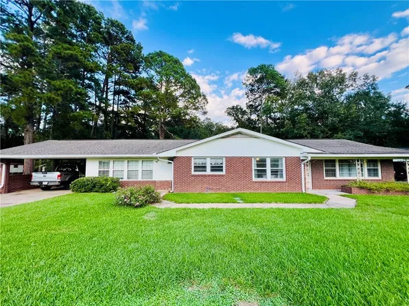 447 Peyton St, Jena, LA 71342