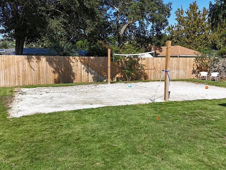 4320 Catherine St — Photo 35