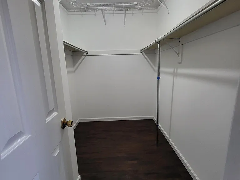 1006 Worthington Dr — Photo 12