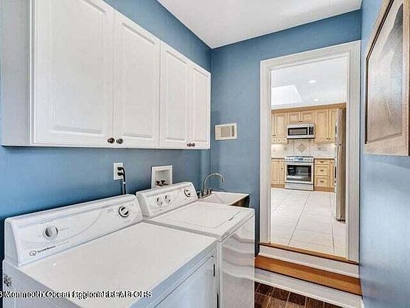 5th image of 104 Orange St