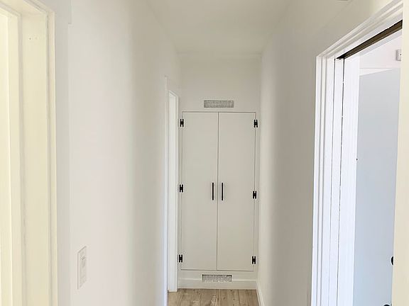 3rd image of 10762 Massachusetts Ave Unit 4