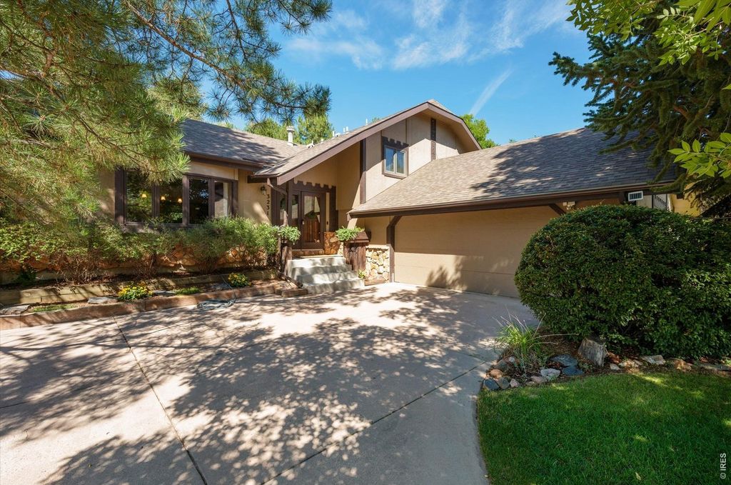 3231 Nelson Ln