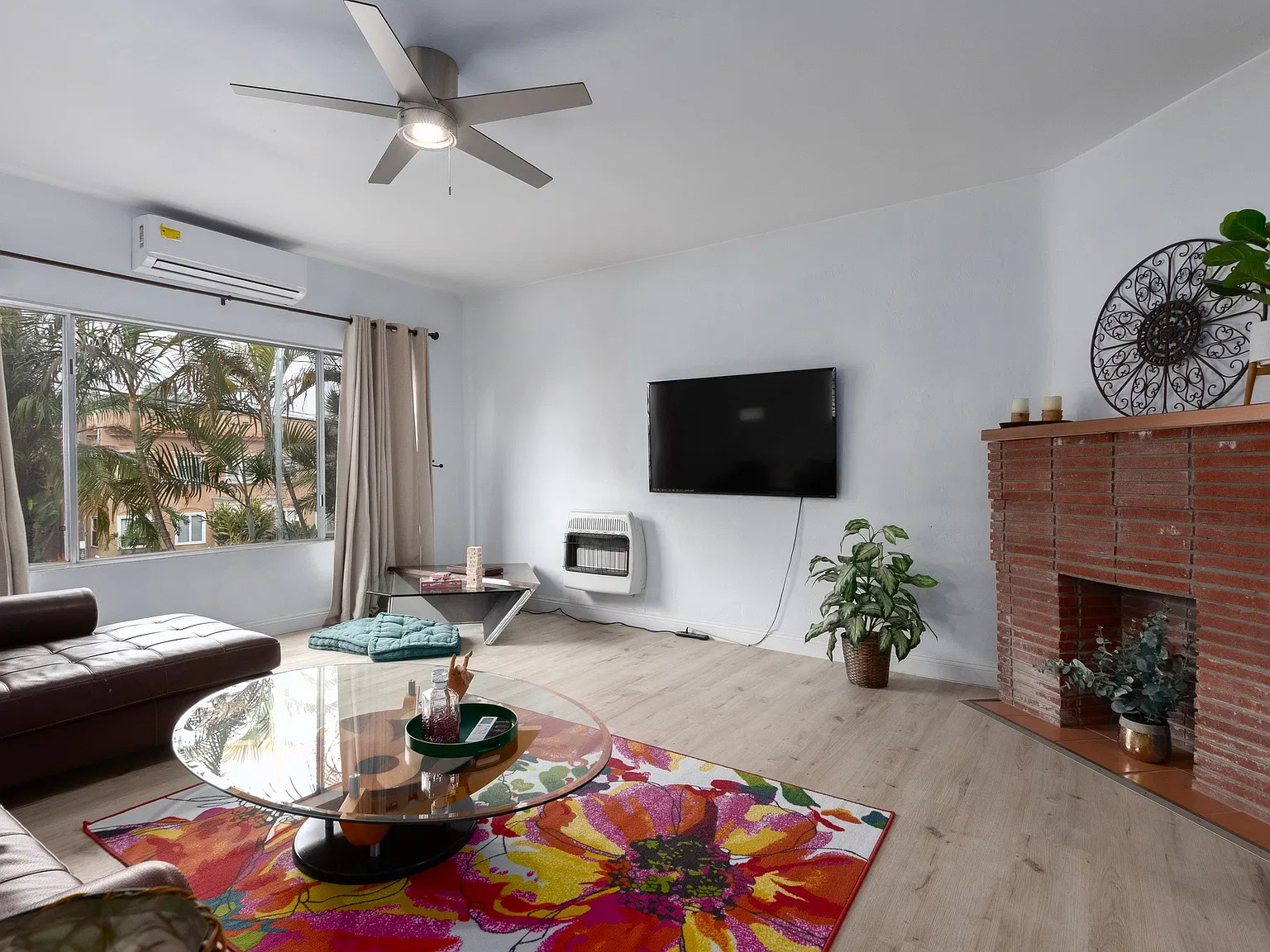 3 bed, 1.5 bath, 1730 sqft, $4,500 — Photo 3