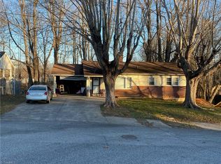 902 Union St, Wilkesboro, NC 28697