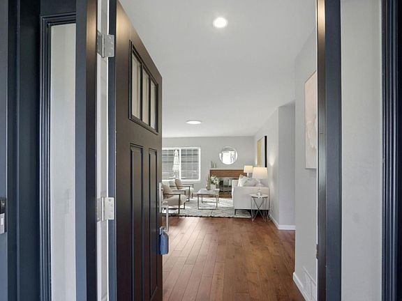 4th image of 6075 Bigelow Ct