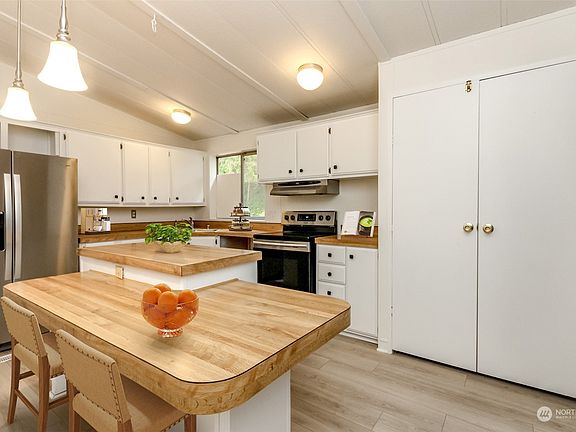 2nd image of 12508 120th Avenue Ct E
