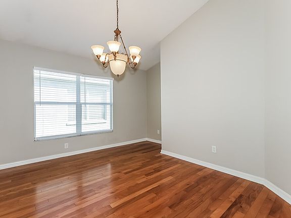 4th image of 3844 Judson Dr