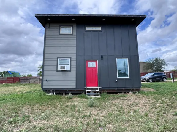 103 Crystal Cliffs Dr, Cedar Creek, TX 78612