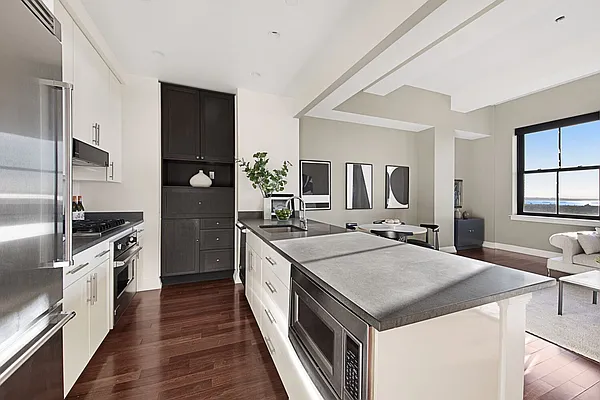 Sold by Compass | media 20