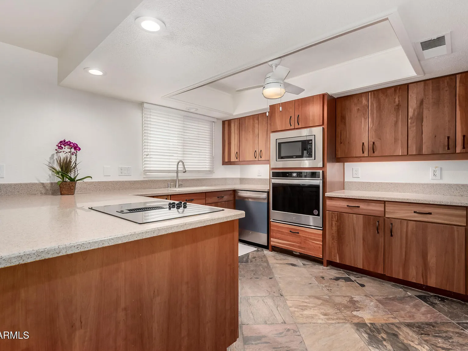 3 bed, 2.5 bath, 1632 sqft, $2,500 — Photo 3