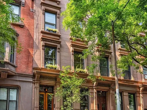 138 W 82nd St, New York, NY 10024