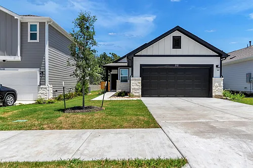 212 Bendecido Loop Photo 1