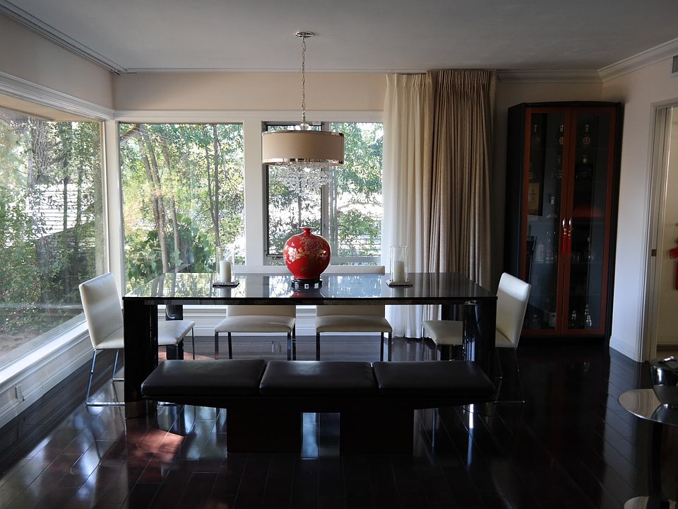 1st image of 2211 Highland Oaks Dr
