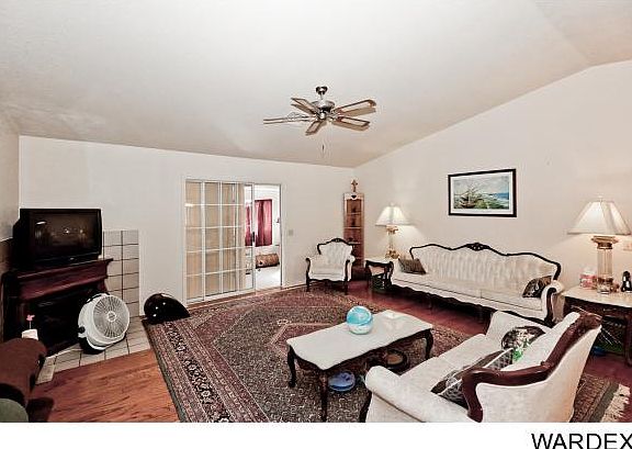 4th image of 3008 Sombrero Dr