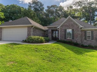 38 Copper Crk, Hattiesburg, MS 39402