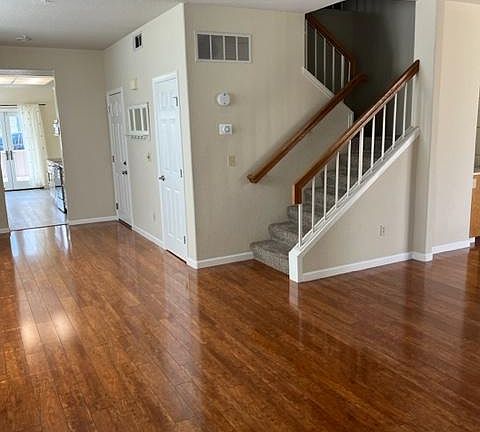 3rd image of 355 Windingwood Ct