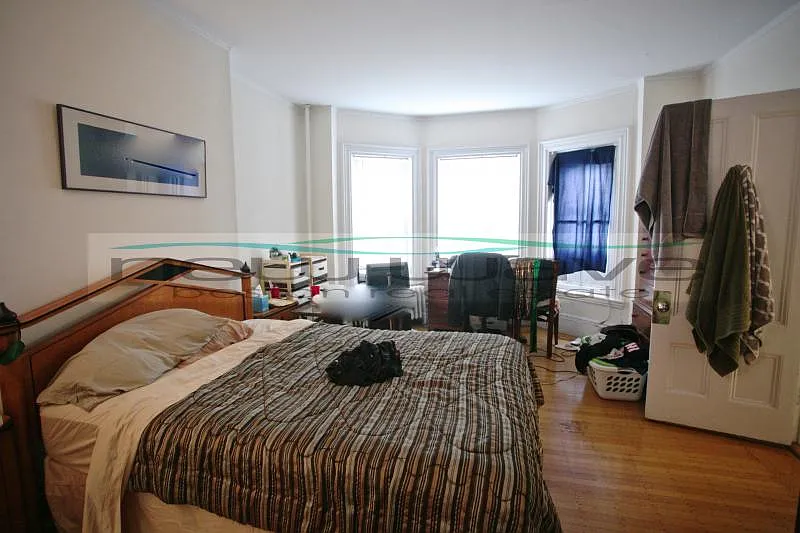 1 bed, 600 sqft, $3,200 — Photo 3