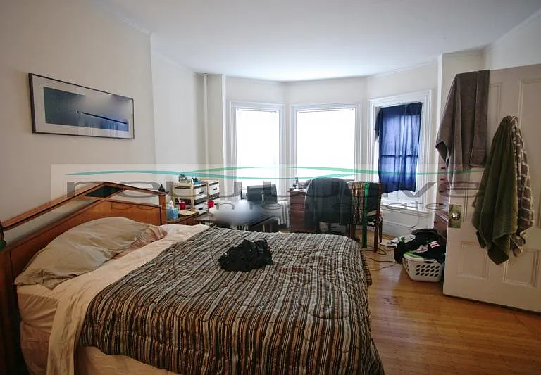 227 Newbury St #2F — Photo 3