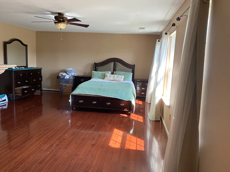 8570 Daltons Grove Way — Photo 10