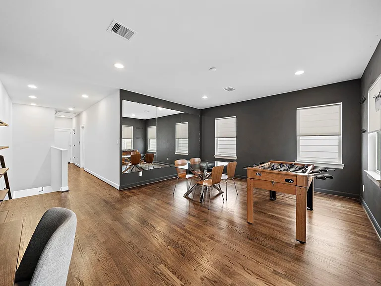 1217 Crockett St — Photo 27