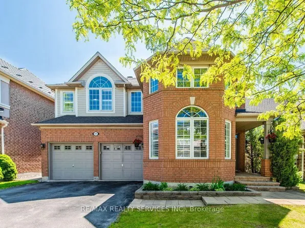 1584 Stevenson St, Milton, ON L9T 5Z4